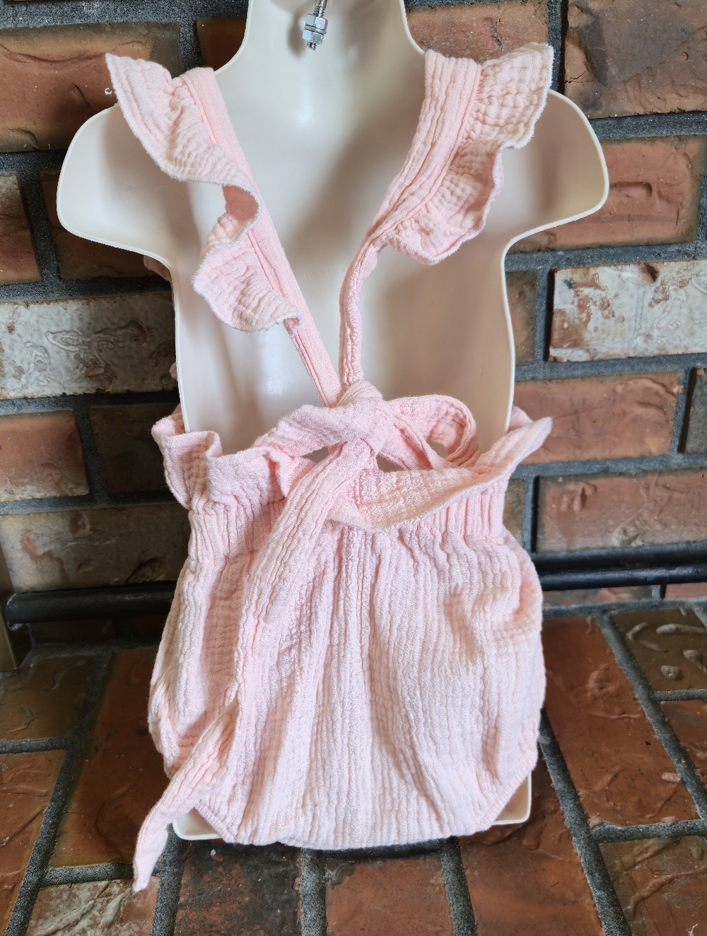 Pink Ruffled Gauze Baby Romper - Picture 2 of 2